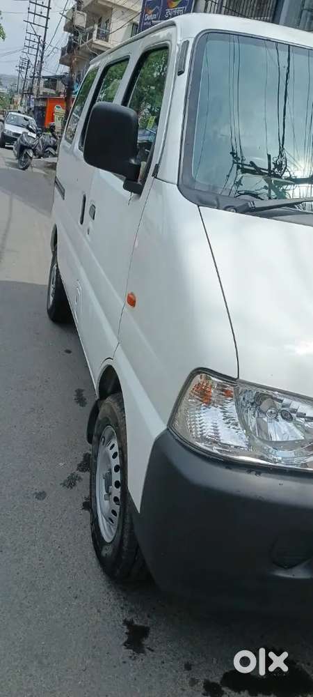 Maruti Suzuki Eeco 5 Str 2025