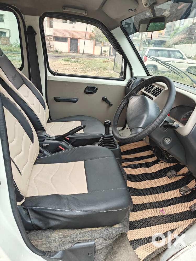 Maruti Suzuki Eeco Smiles 7 Seater Standard, 2011, Petrol
