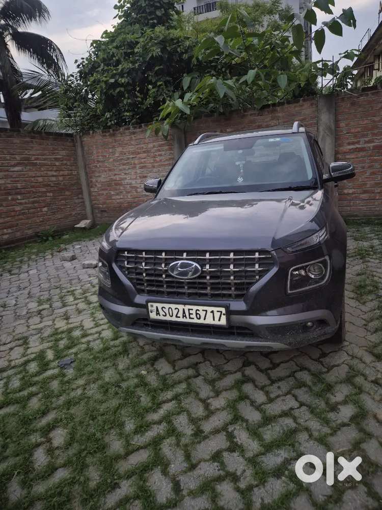 Hyundai Venue 2021 Petrol Sx O
Well Maintained