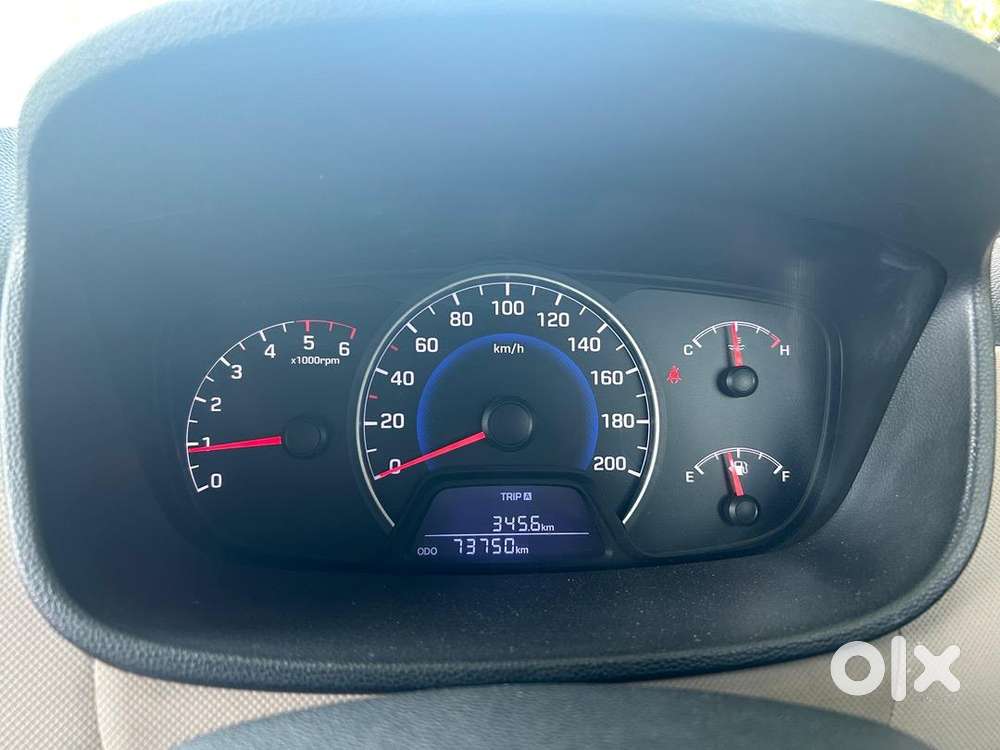 Sale Hyundai Grand I10 2015 Diesel Well Maintained
