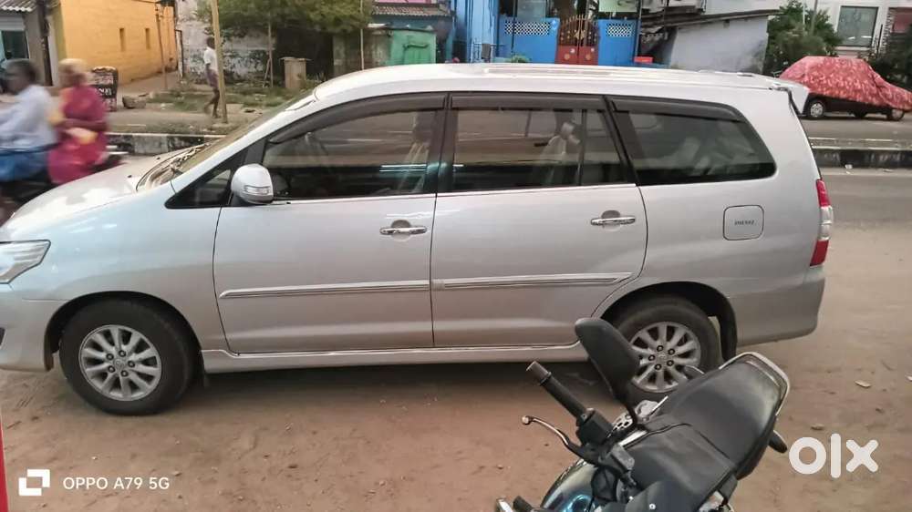 Toyota Innova 2012 Diesel Well Maintained