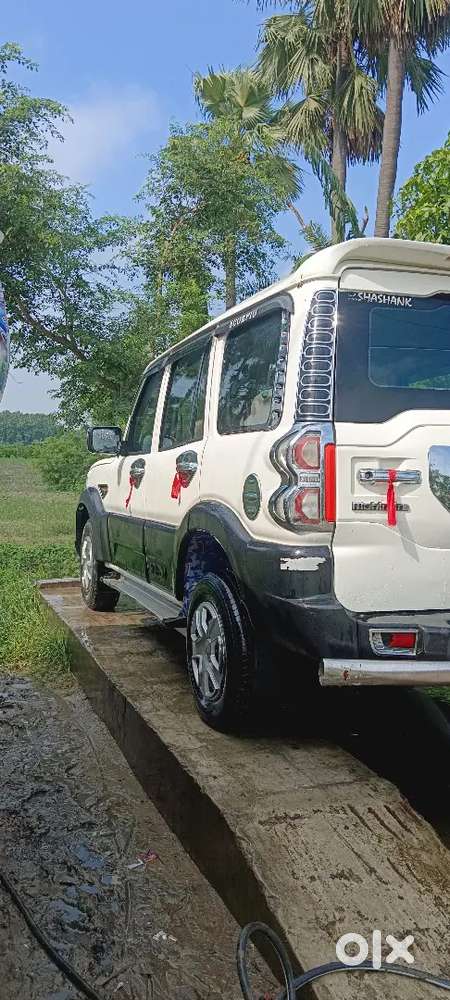 Mahindra Scorpio 2016 Diesel 150000 Km Driven