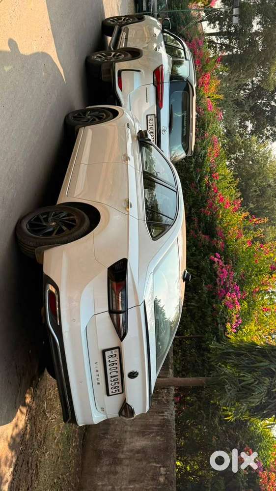 Virtus Gt Plus 1.5 Tsi Dsg  Candy White - Gray