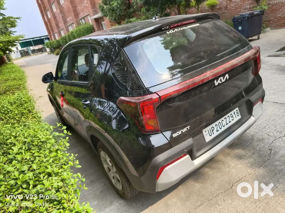 Kia Sonet 2026 Petrol 1800 Km Driven