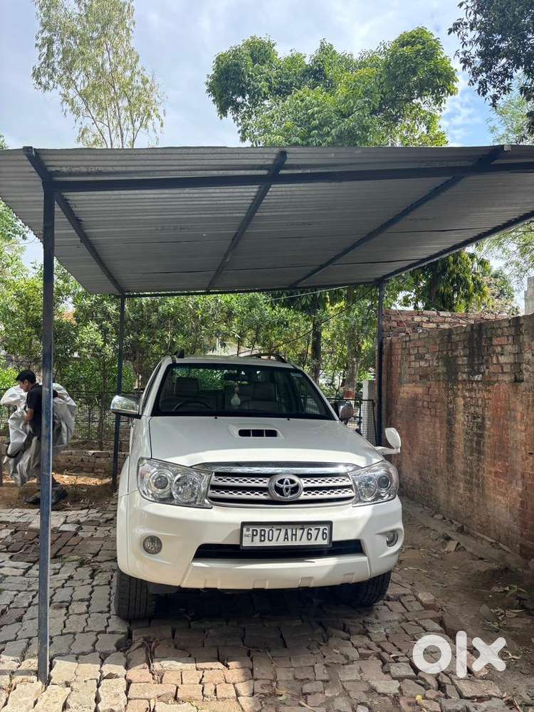 Toyota Fortuner 2012 Diesel Well Maintained
