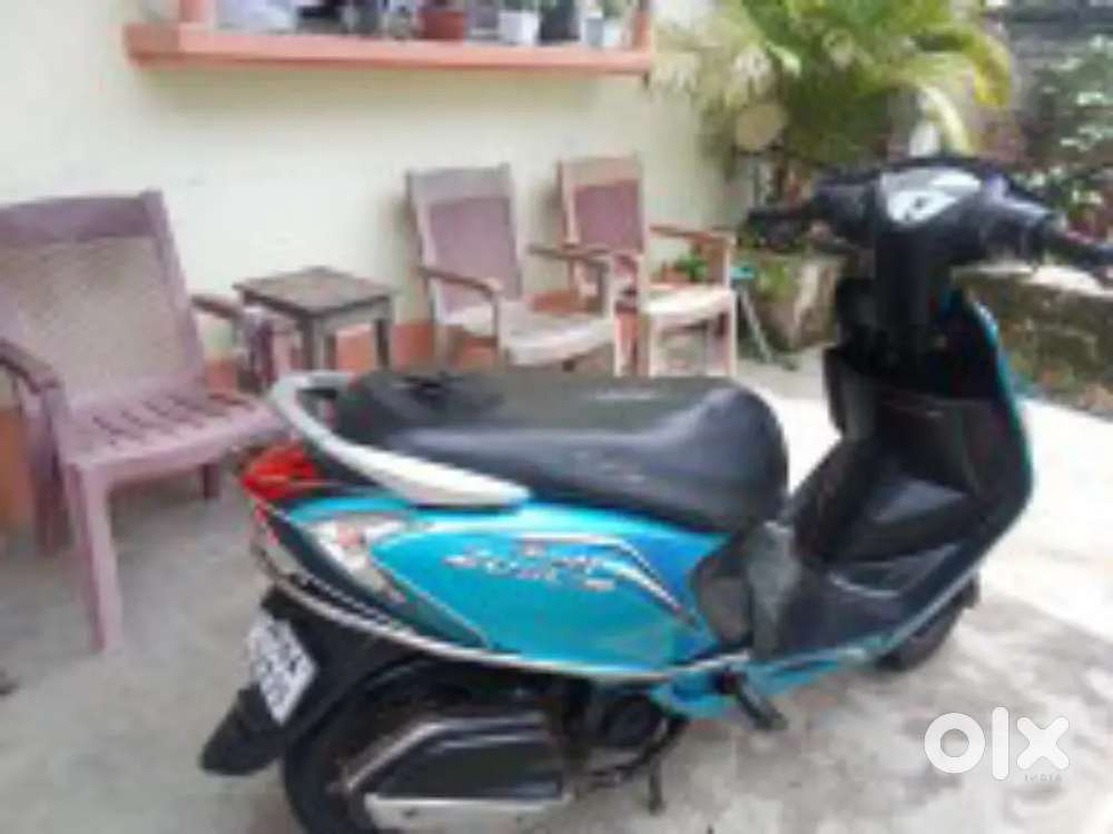 Scooty Zest Best Scooty For Women 2019 TVs Zest 110 Scooters