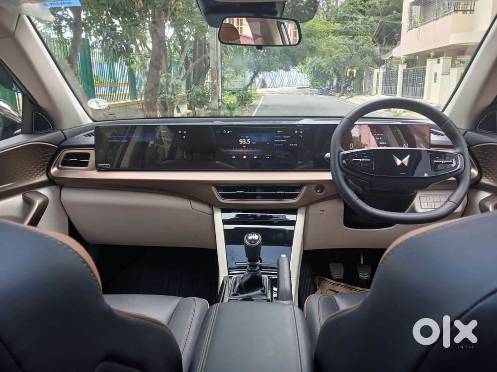 Mahindra Xuv 7xo Ax, 2026, Petrol