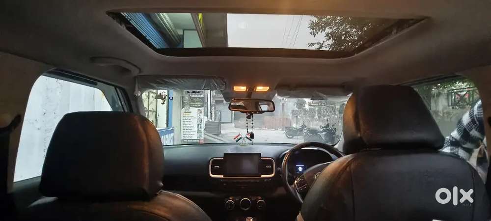 Hyundai Venue 2020 Petrol Well Maintained