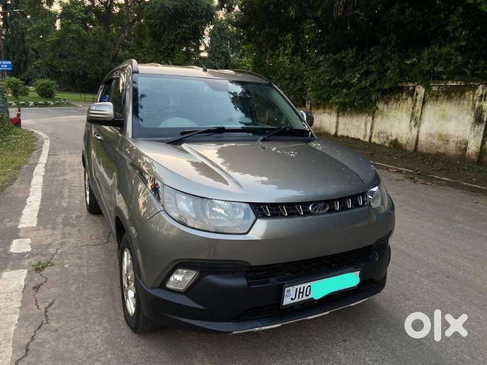 Mahindra Kuv 100 Mfalcon D75 K8 Dual Tone, 2016, Petrol
