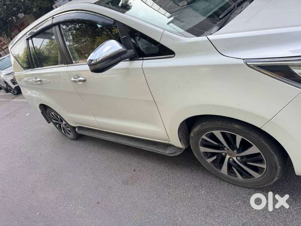 Toyota Innova Crysta [2020-ongoing] 2.7 Zx At 7 Str, 2022, Petrol