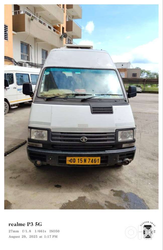Tata Winger 15 Seater