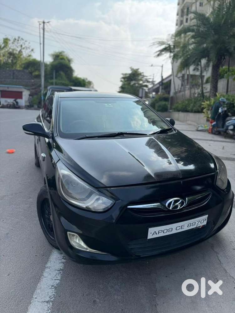 Hyundai Fluidic Verna 2011 Diesel 109000 Km Driven