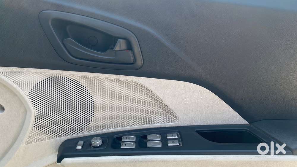 Mahindra Xuv300 W8 Diesel, 2021, Diesel