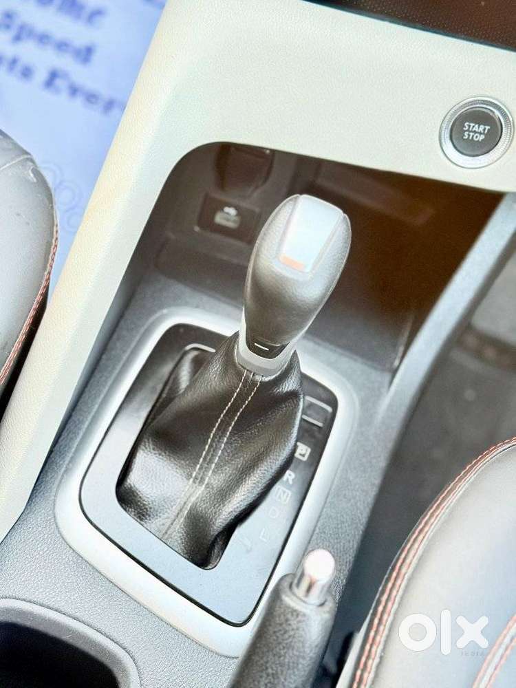 Nissan Magnite 1.0 Xv Premium Turbo Cvt, 2022, Petrol