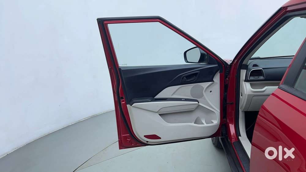 Mahindra Xuv300 W6, 2019, Petrol