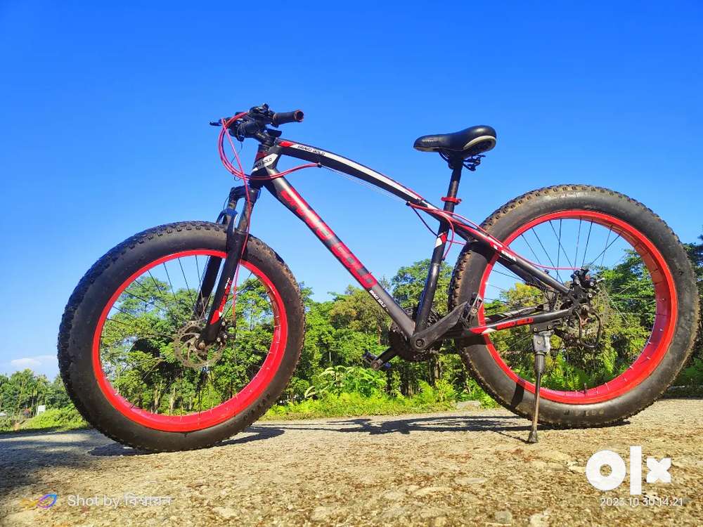 Bravo Fat Bike With 21 Gears Multi Speed Fat Cycle With Dual Disc