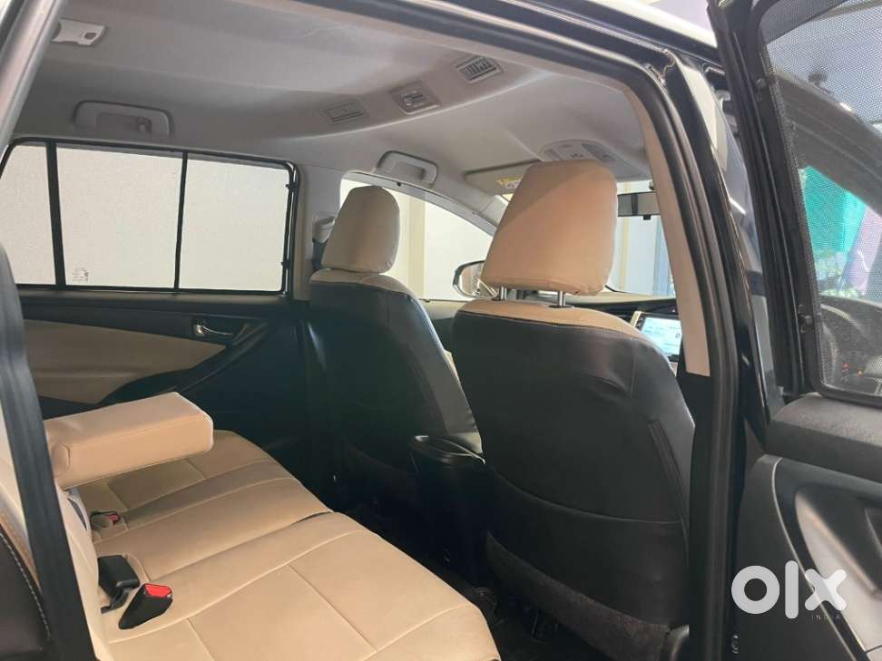 Toyota Innova Crysta [2020-ongoing] 2.4 Gx 8 Str, 2022, Diesel