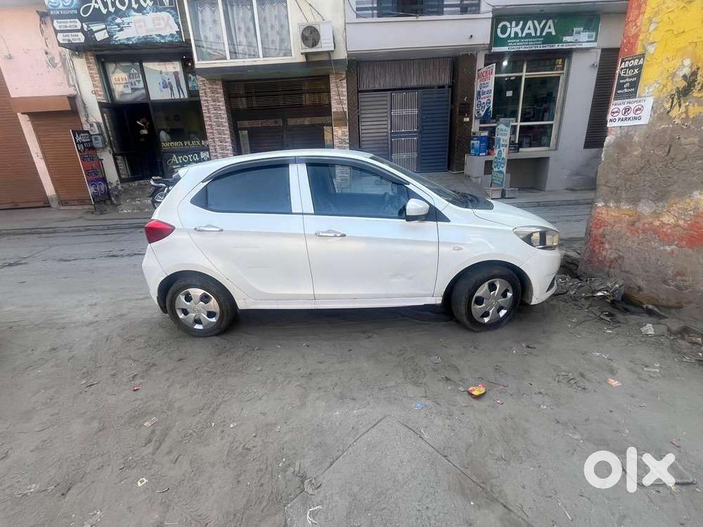 Tata Tiago 2017 Petrol 56700 Km Driven