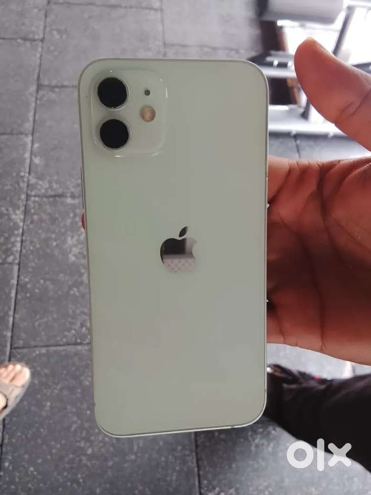 I phone 12 128
