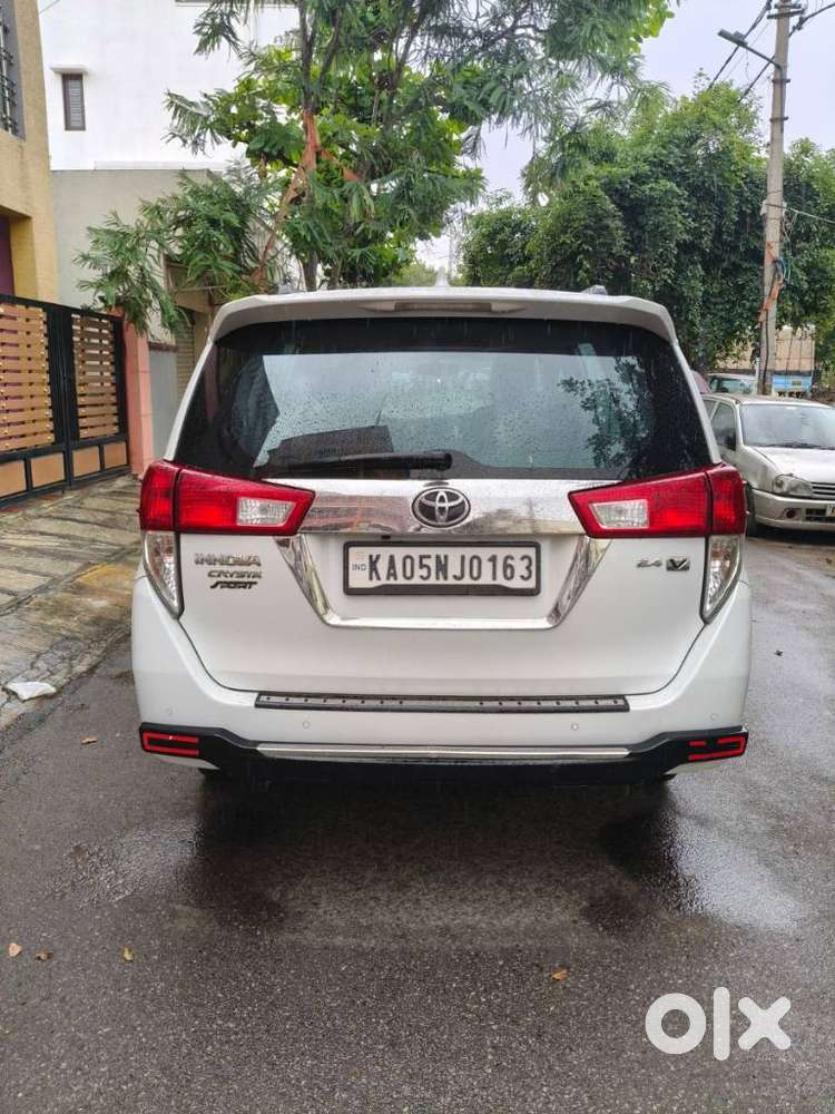Toyota Innova Crysta 2.4 Gx Limited Edition At 7 Str, 2023, Diesel