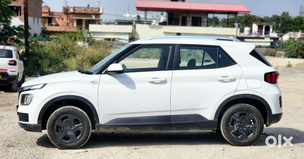 Hyundai Venue S Mt 1.2 Kappa, 2024, Petrol
