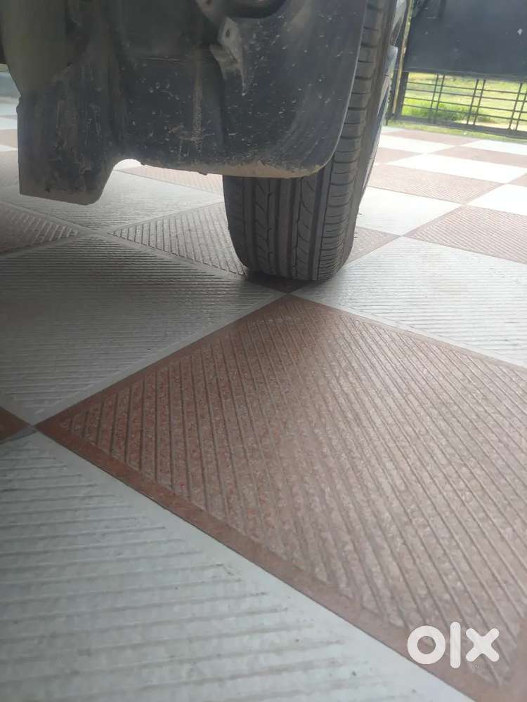 Maruti Suzuki Eeco 2017 Petrol 70000 Km Driven