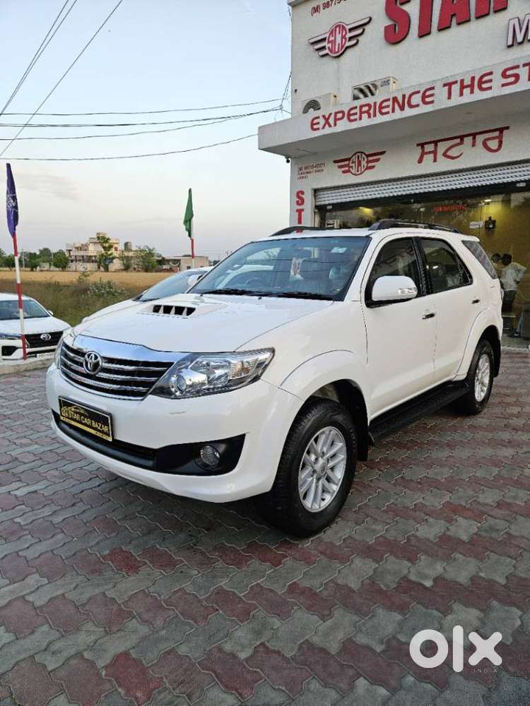 Toyota Fortuner 3.0 4x2 Mt, 2013