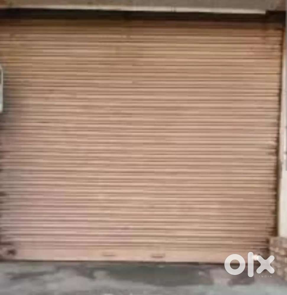 SMALL SHOP FOR RENT IN OUTER RING ROAD VIKASPURI For Rent Shops