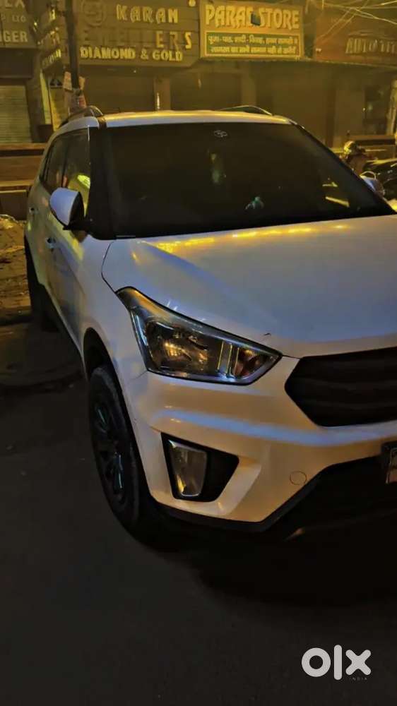 Hyundai Creta Petrol 2016 Year With 18 Inche Alloy Wheels And Power Bo