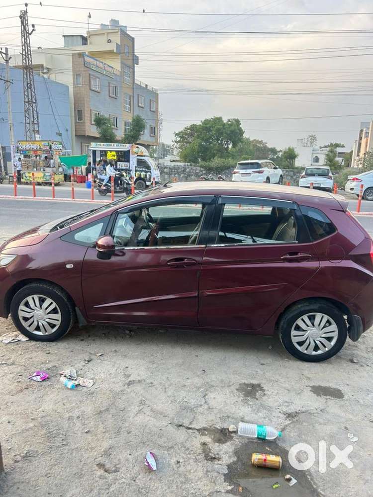 Honda Jazz 2016 Diesel Well Maintained