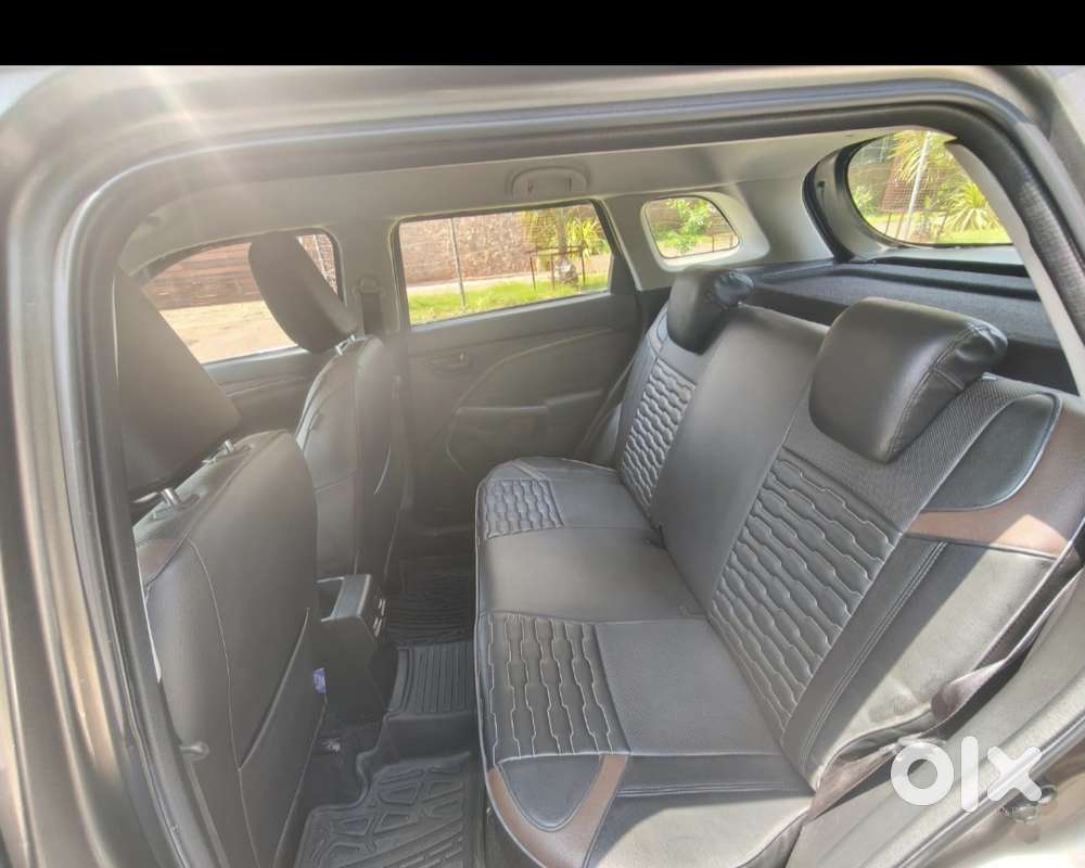 Maruti Suzuki Brezza 1.5 Vxi At Smart Hybrid, 2022, Petrol