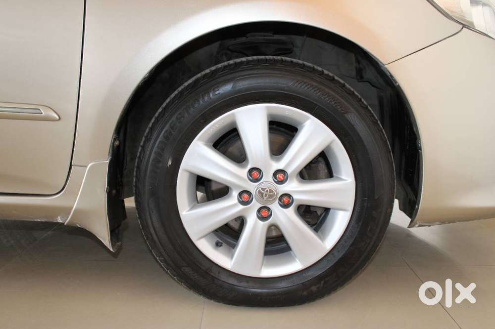 Toyota Corolla Altis - 2011 Model