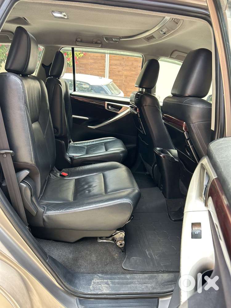 Toyota Innova Crysta 2.4 Z 7 Str, 2016, Diesel