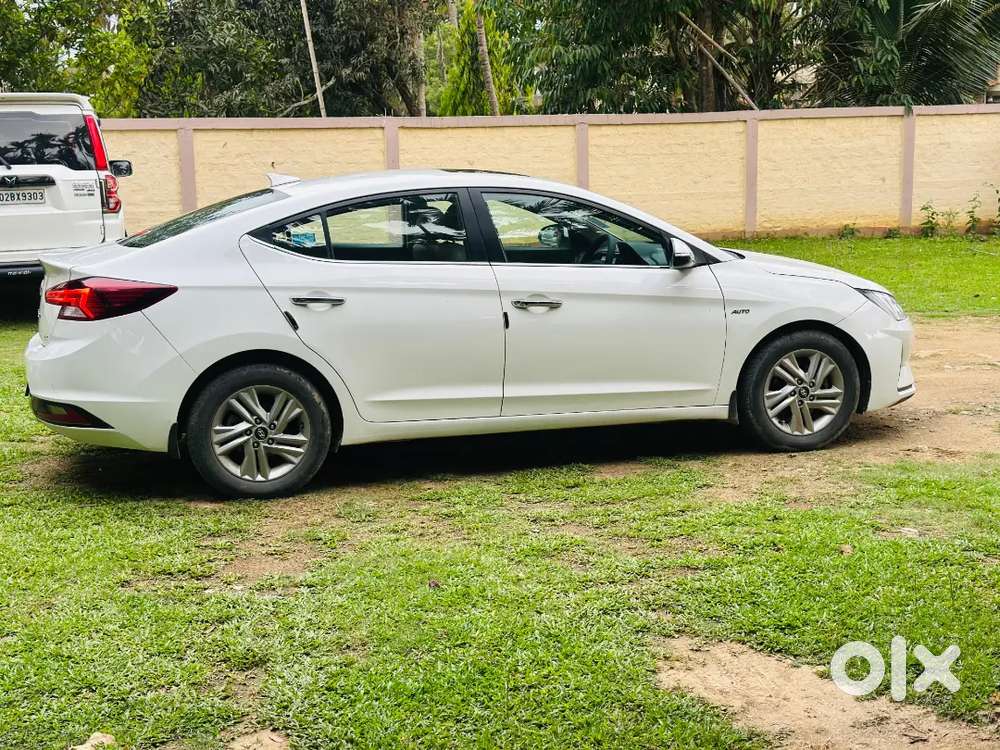 Hyundai Elantra 2020 Petrol Well Maintained