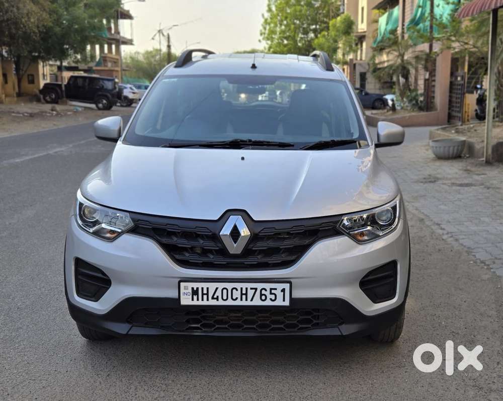 Renault Triber Rxl, 2022, Petrol