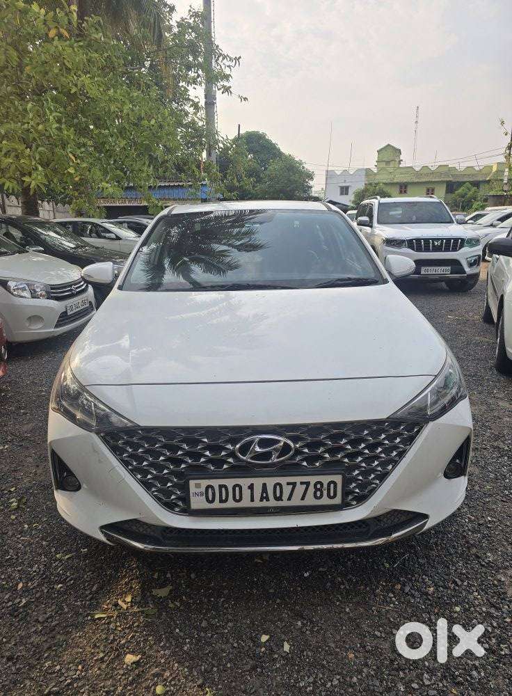 Hyundai Verna 1.5 Sx (o) Vtvt Ivt, 2023, Petrol