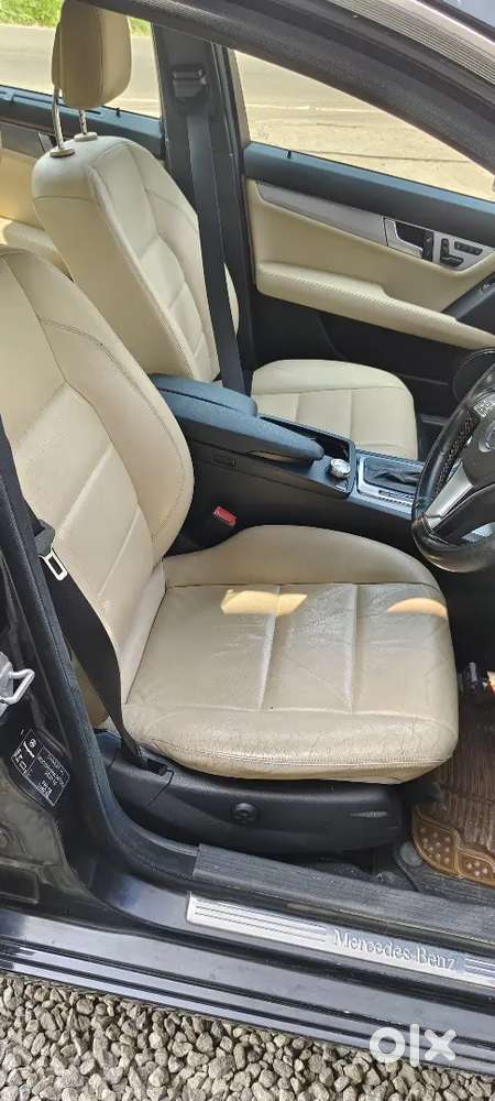 Mercedes Benz C200
Petrol
2011 Model Rgtd In 2012 Elegance Top End