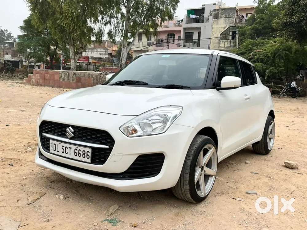 Maruti Suzuki Swift 2022 Petrol 42000 Km Driven