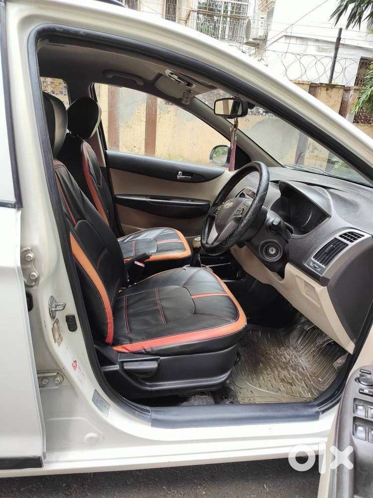 Hyundai I20 Sportz 1.4 Crdi 6 Speed Bs-iv, 2013, Diesel