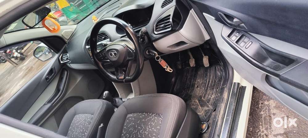 Tata Tiago 1.05 Revotorq Xt Option, 2021, Petrol