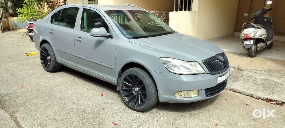 Skoda Laura 1.9 Ambiente 2010