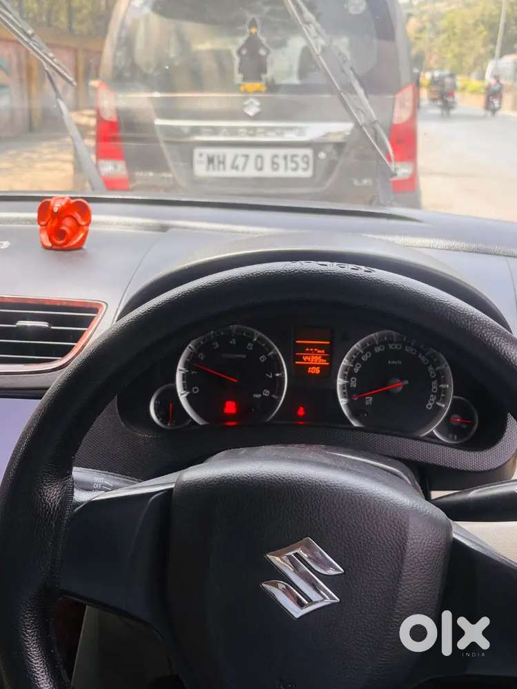 Maruti Suzuki Dzire 2015 Petrol 43000 Km Driven