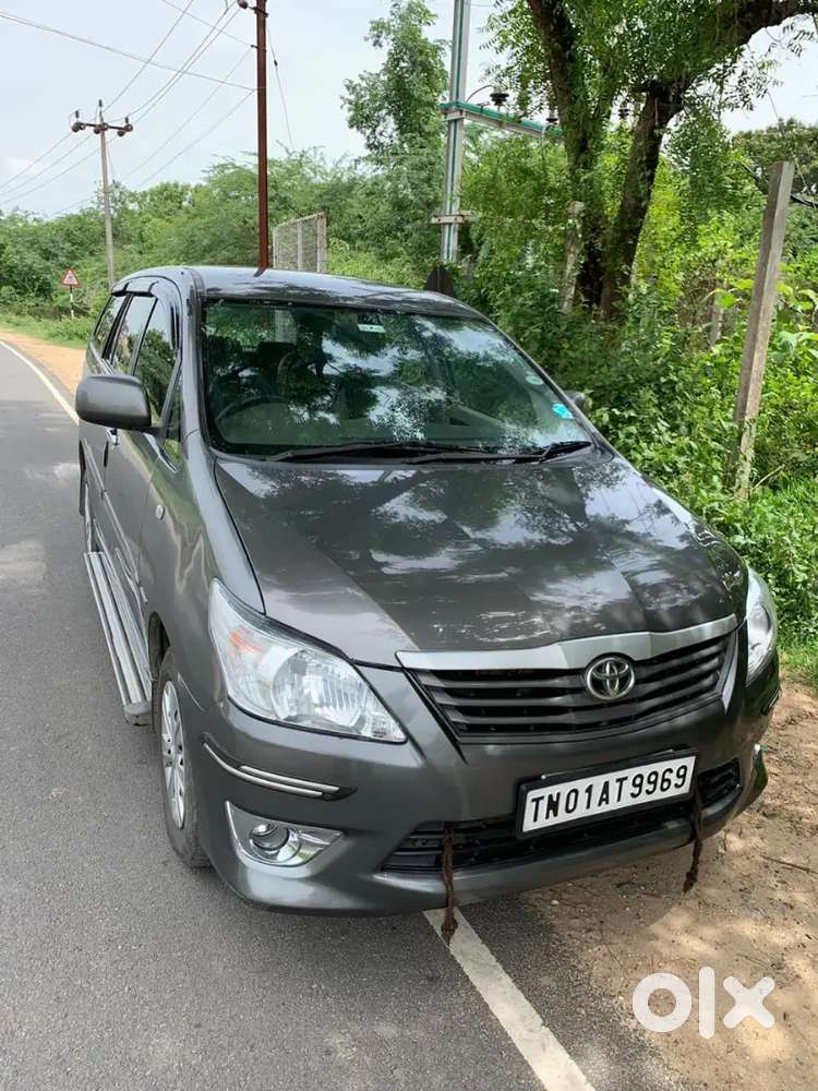 Toyota Innova 2.5 G 2013