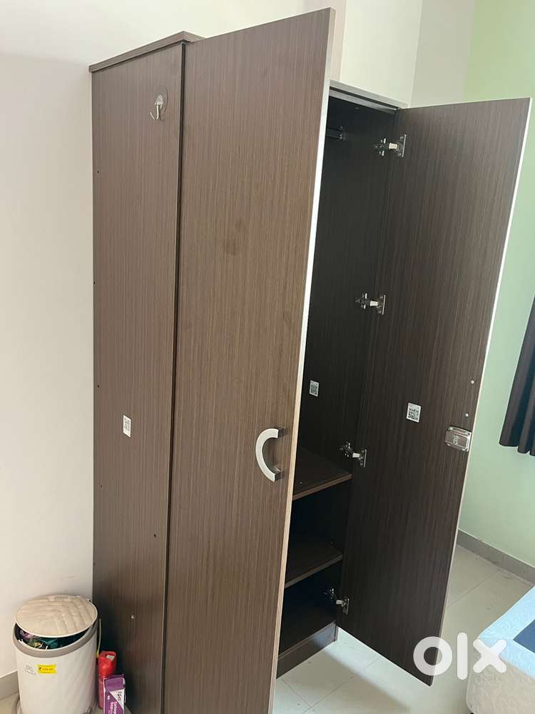 Both 2 door nilkamal wardrobe and single hometown bed