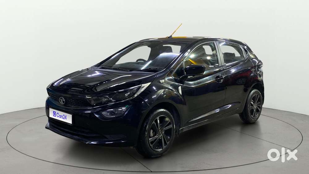Tata Altroz 1.2 Xza Plus Dark Edition Dct, 2022, Petrol