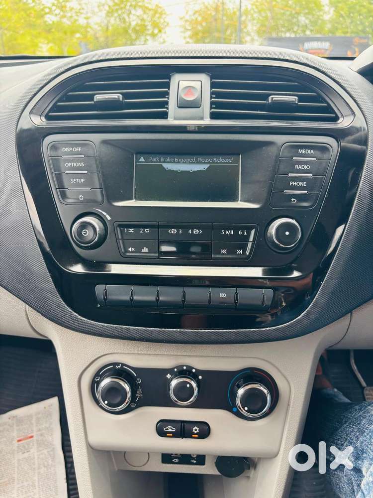 Tata Tiago 1.2 Revotron Xt (o), 2019, Petrol