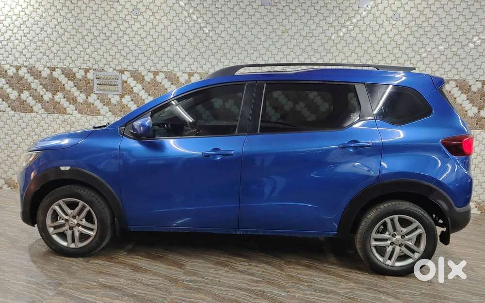 Renault Triber Rxz, 2019, Petrol