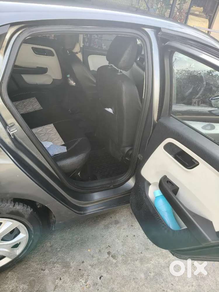 Tata Altroz Xm Plus 2024