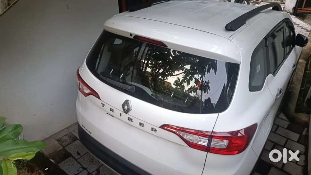 Renault Triber Rxz Mt 1l Top Model 2023manual For Sale