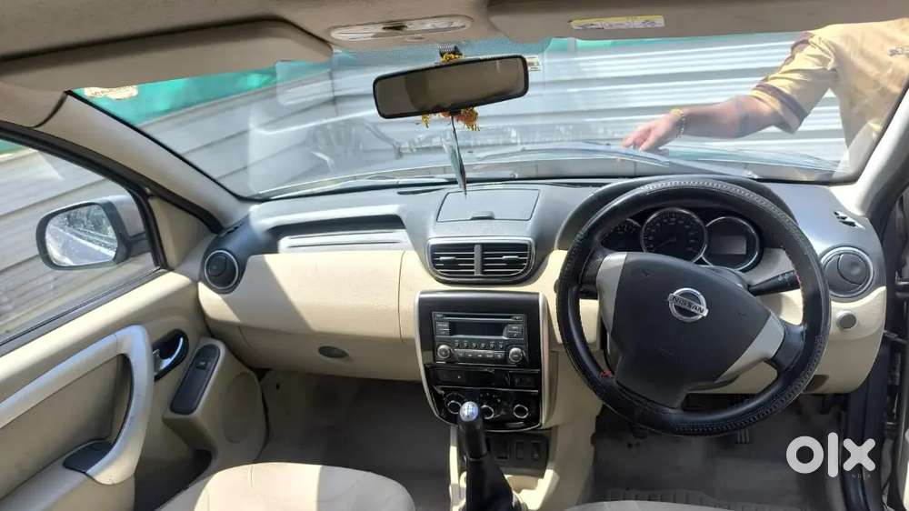Nissan Terrano 2017 Petrol With Cng 100000 Km Driven